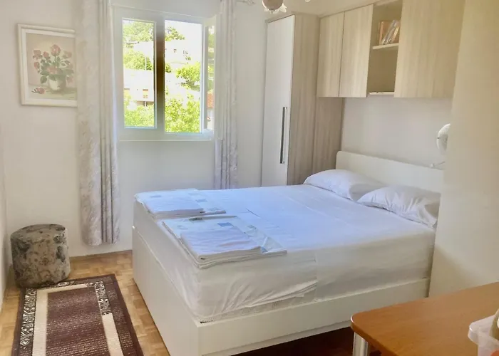3 Bedroom With Balcony *