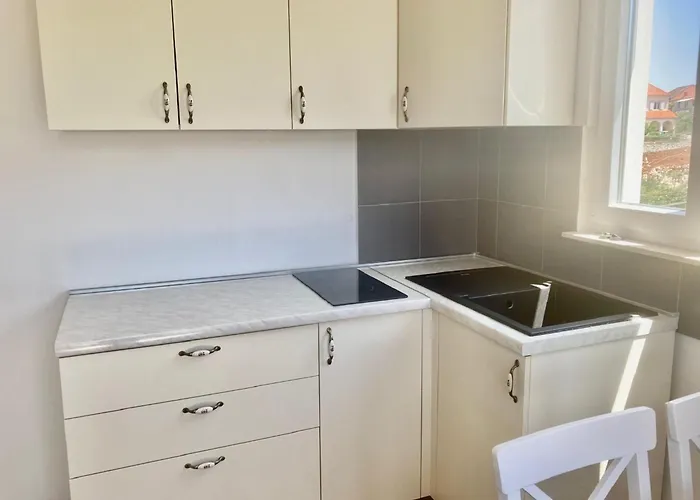 Apartamento 3 Bedroom With Balcony Sutivan